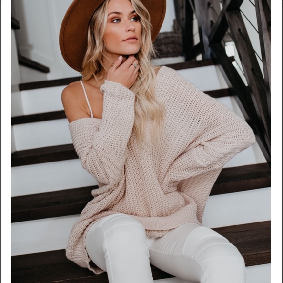 SLYVIA V Neck Oversized Sweater - Picture 4 of 8